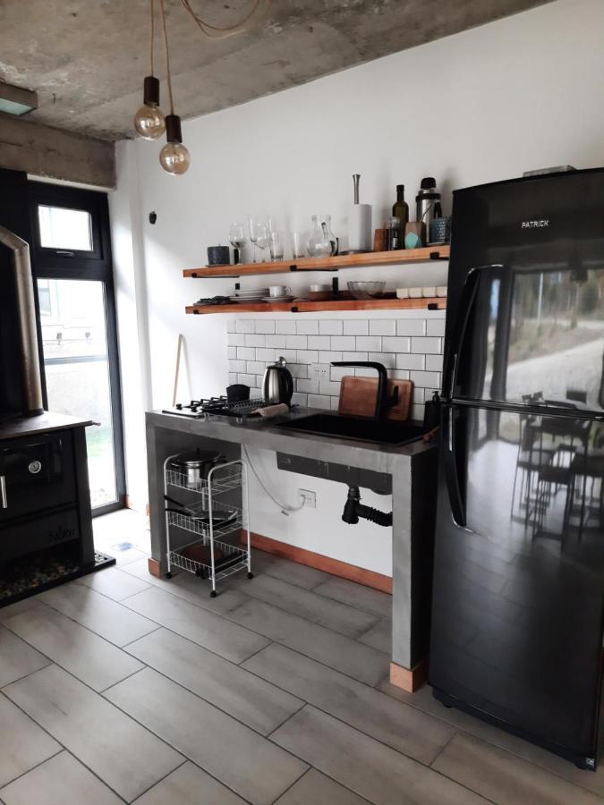 Casa De Invitados Con Parrilla Y Horno A Lena ウシュアイア エクステリア 写真